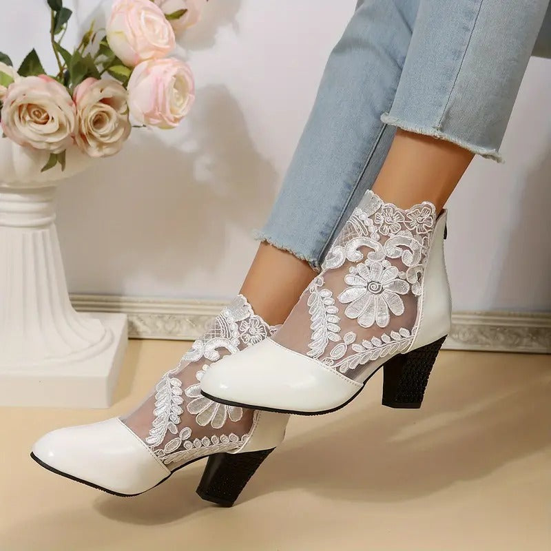 Naisten Floral Lace nilkkurit - Eleganssia ja mukavuutta